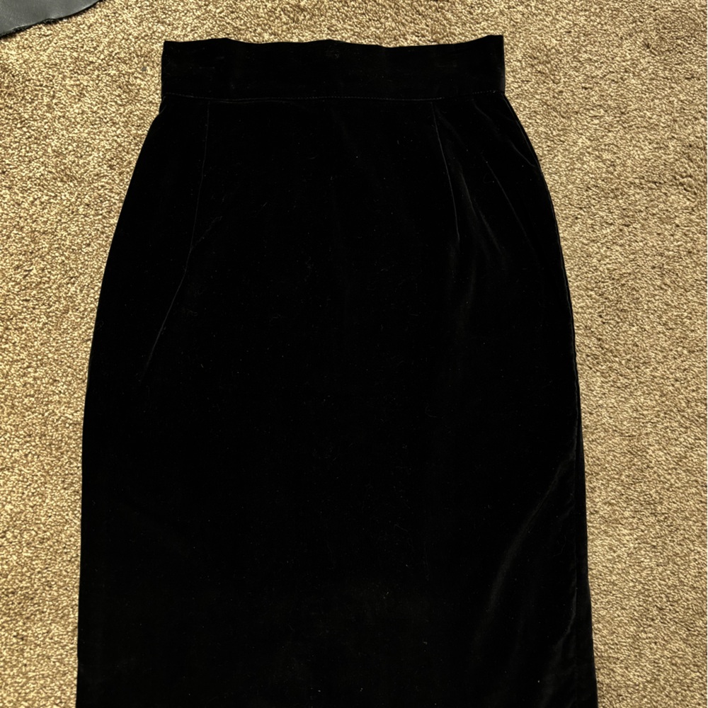Vintage Black Velvet Pencil Skirt